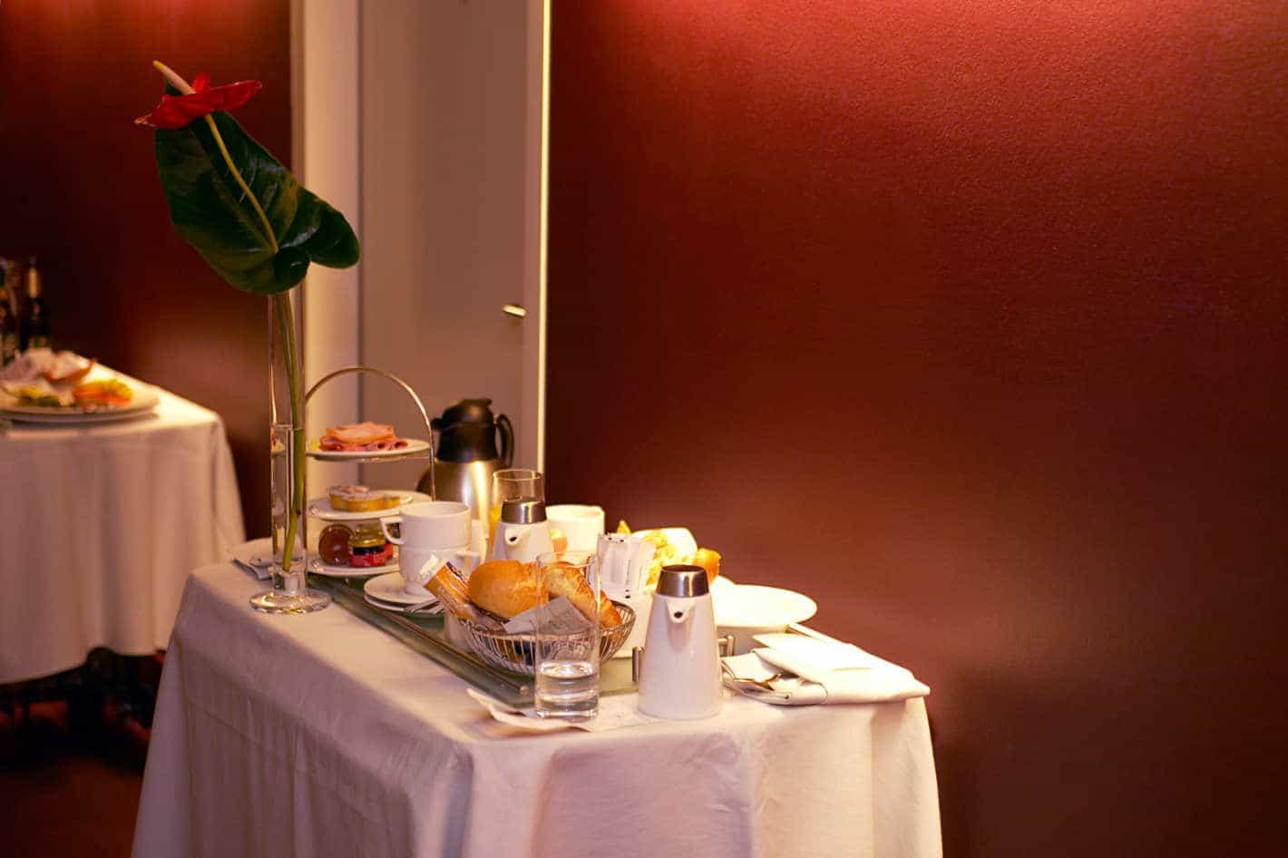 Anniesroomservice